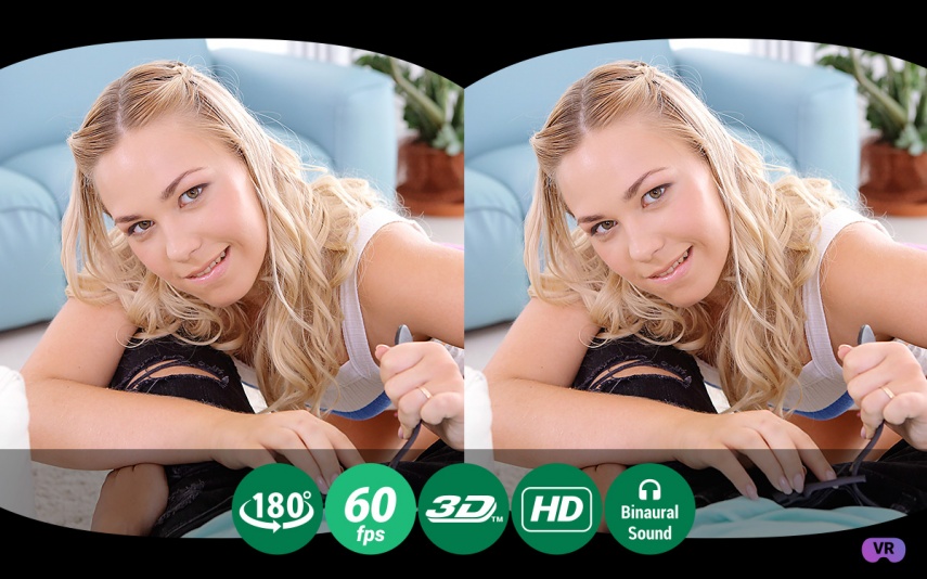 Blonde Fucks Like Crazy